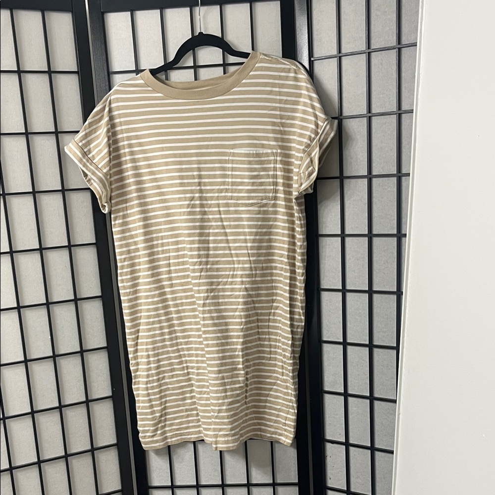 GAP Tan and White Striped Sweater